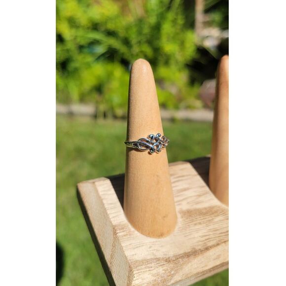 Celtic Knotwork Sterling Silver Ring, Size 6 - Picture 3 of 4